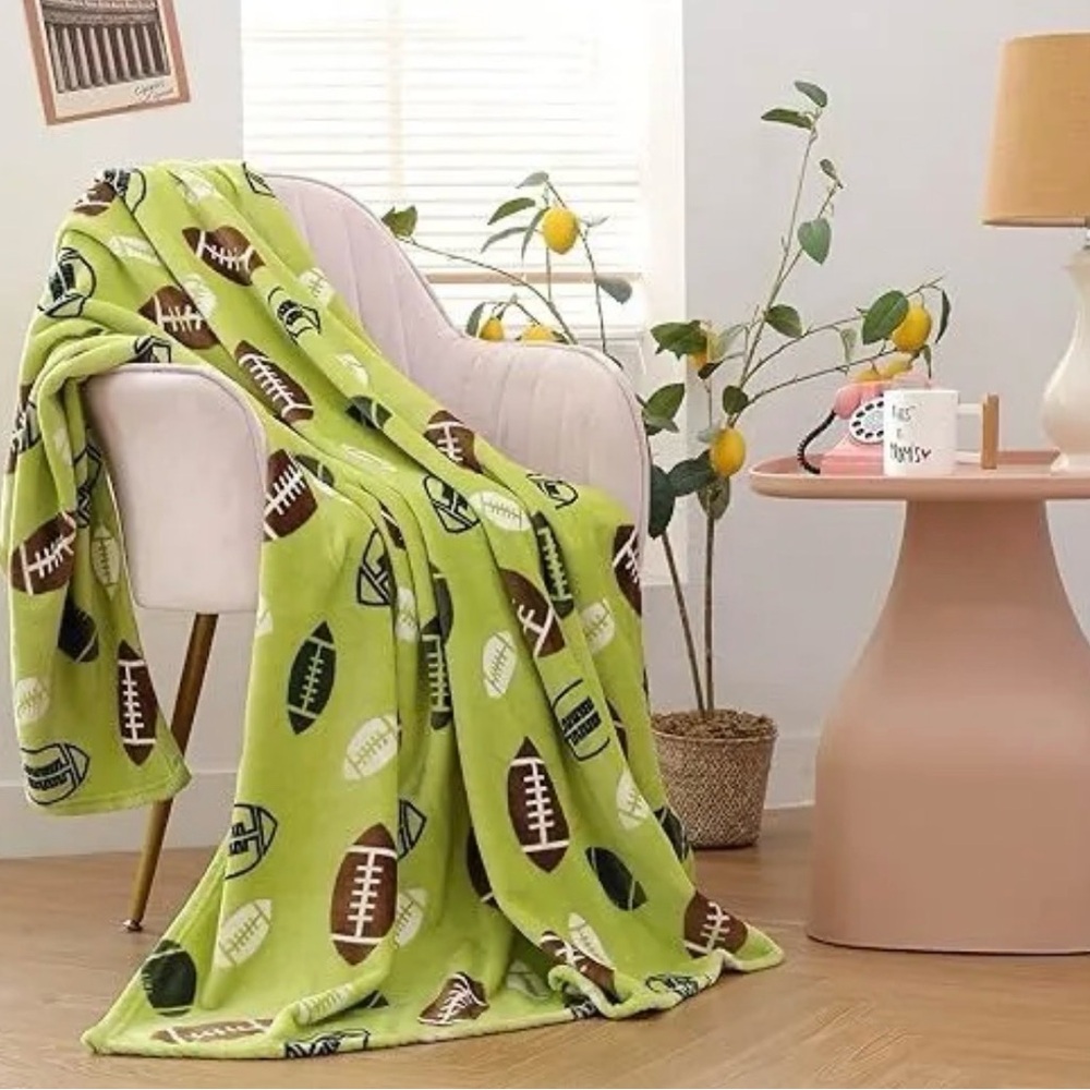 Glow in The Dark Soft Fleece Throw Blanket 60 x 80 Inches